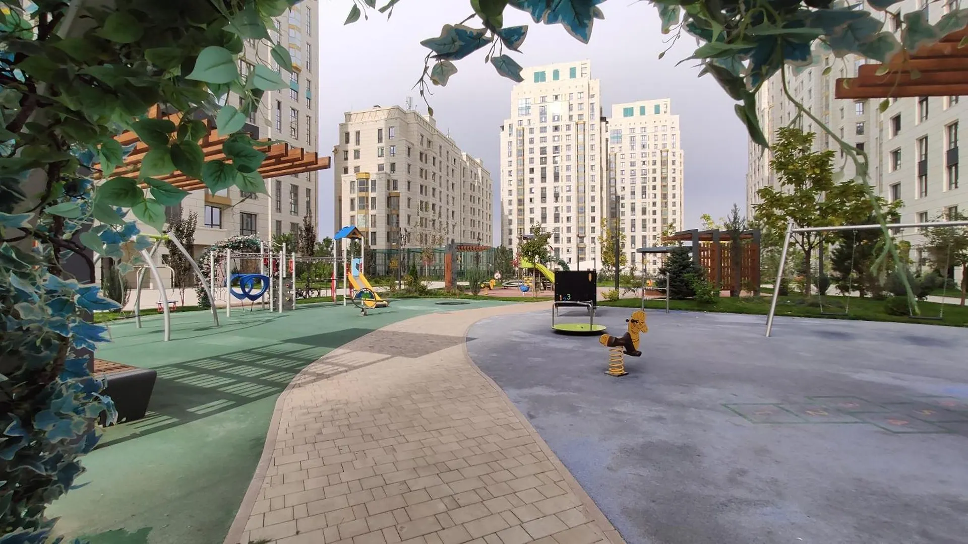 Apartment Dm Aparts - Жк Central Avenue Business Almaty