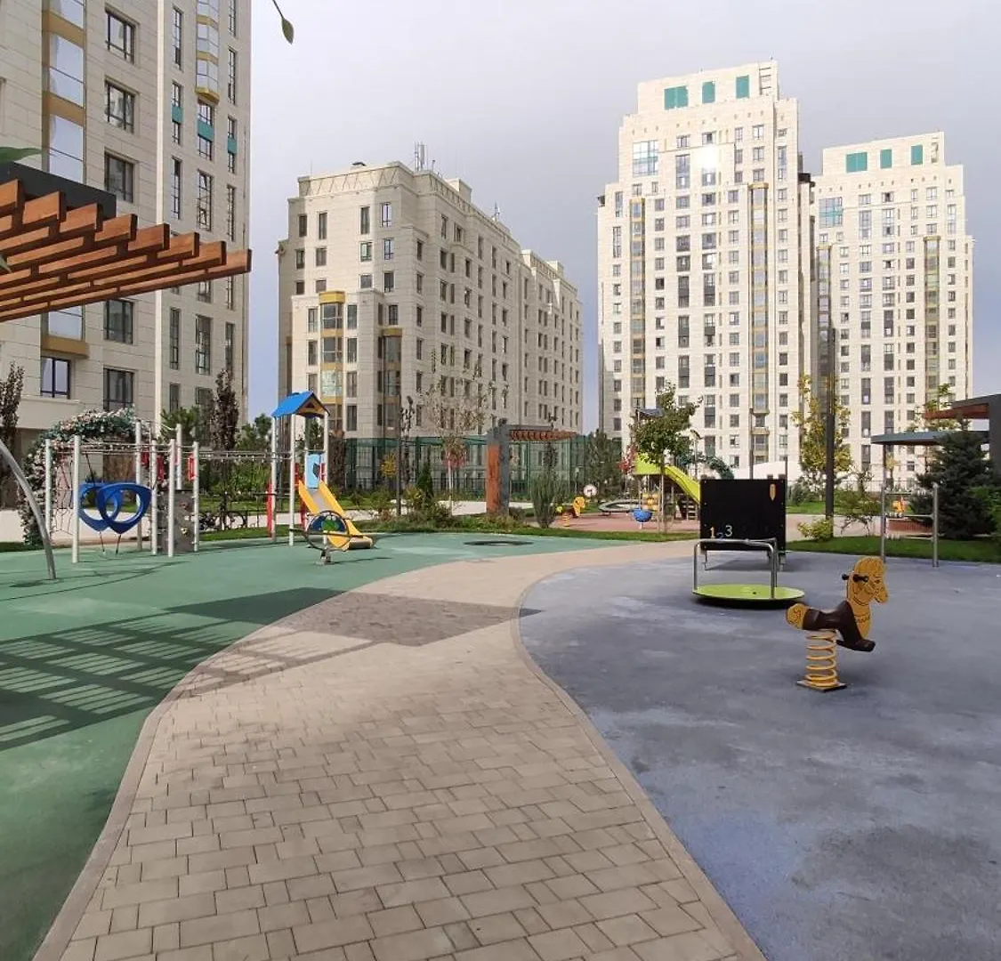 Dm Aparts - Жк Central Avenue Business Almaty Apartment