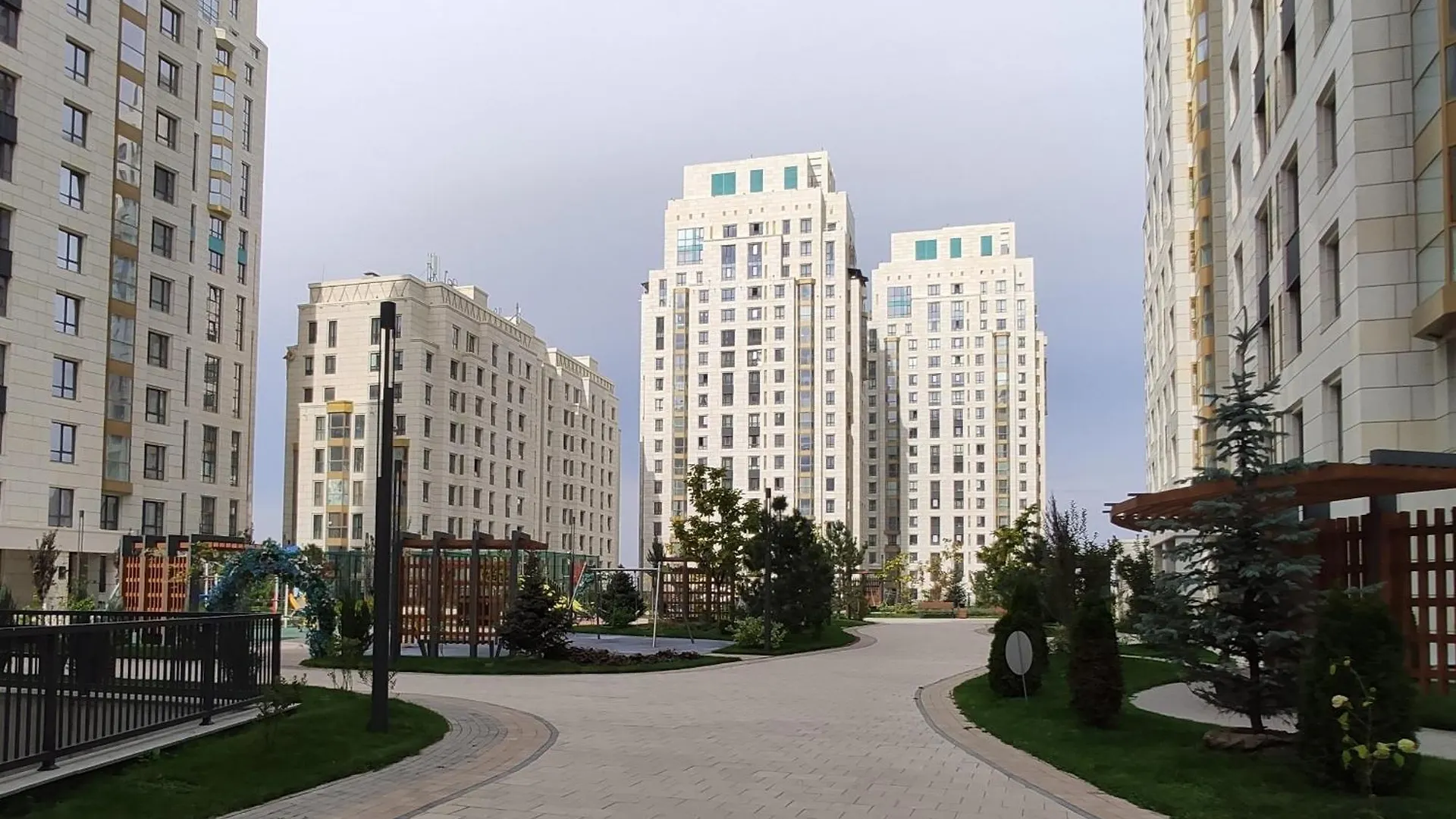 Apartment Dm Aparts - Жк Central Avenue Business Almaty