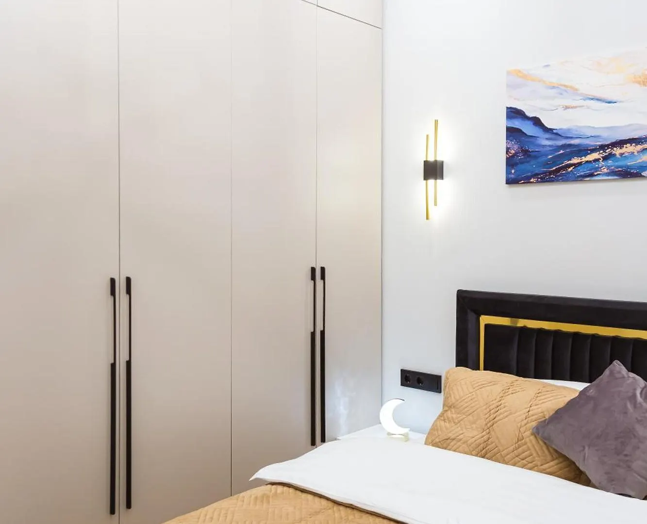 Dm Aparts - Жк Central Avenue Business Almaty 0*,  Kazakhstan