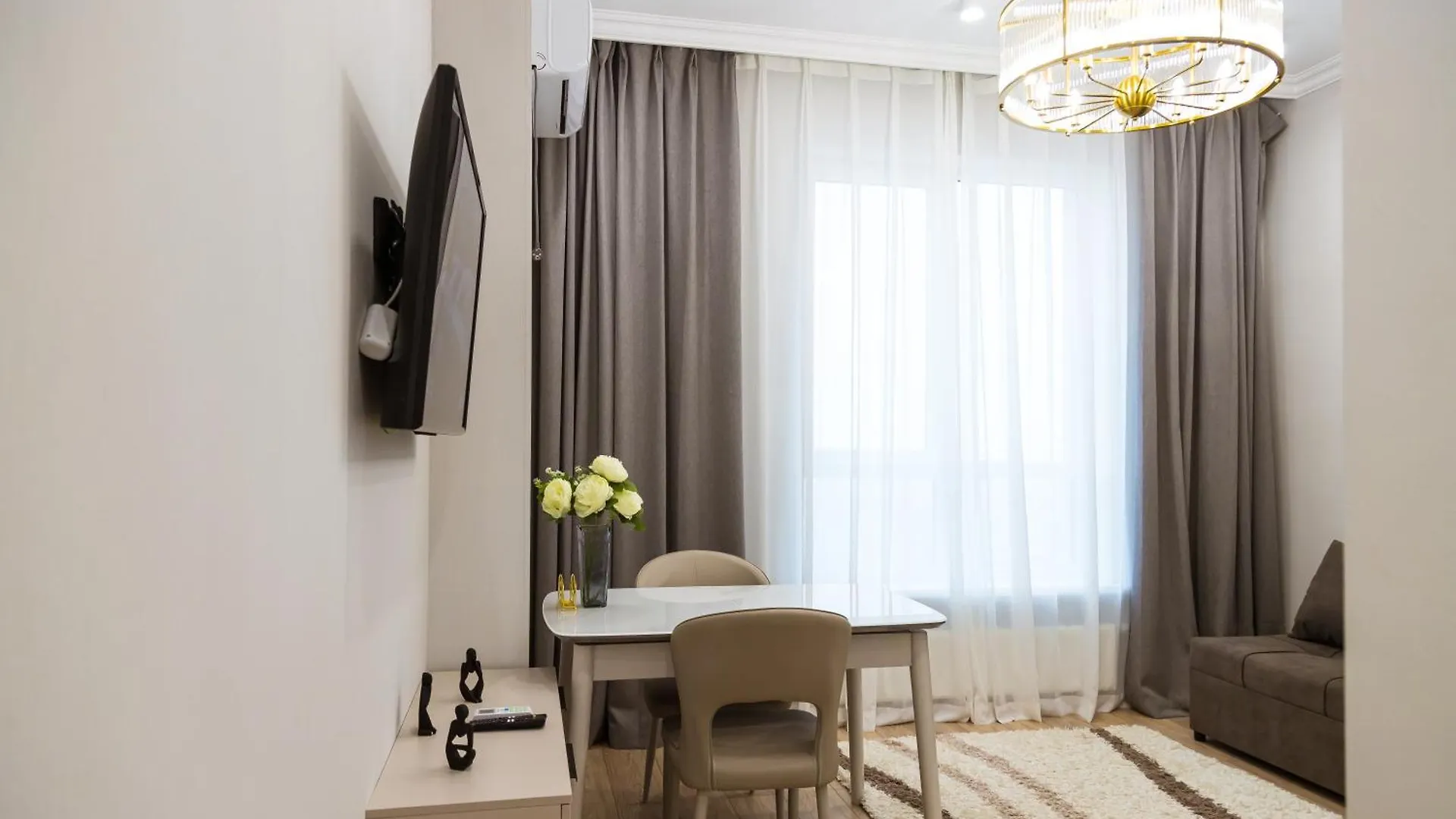 Apartment Dm Aparts - Жк Central Avenue Business Almaty