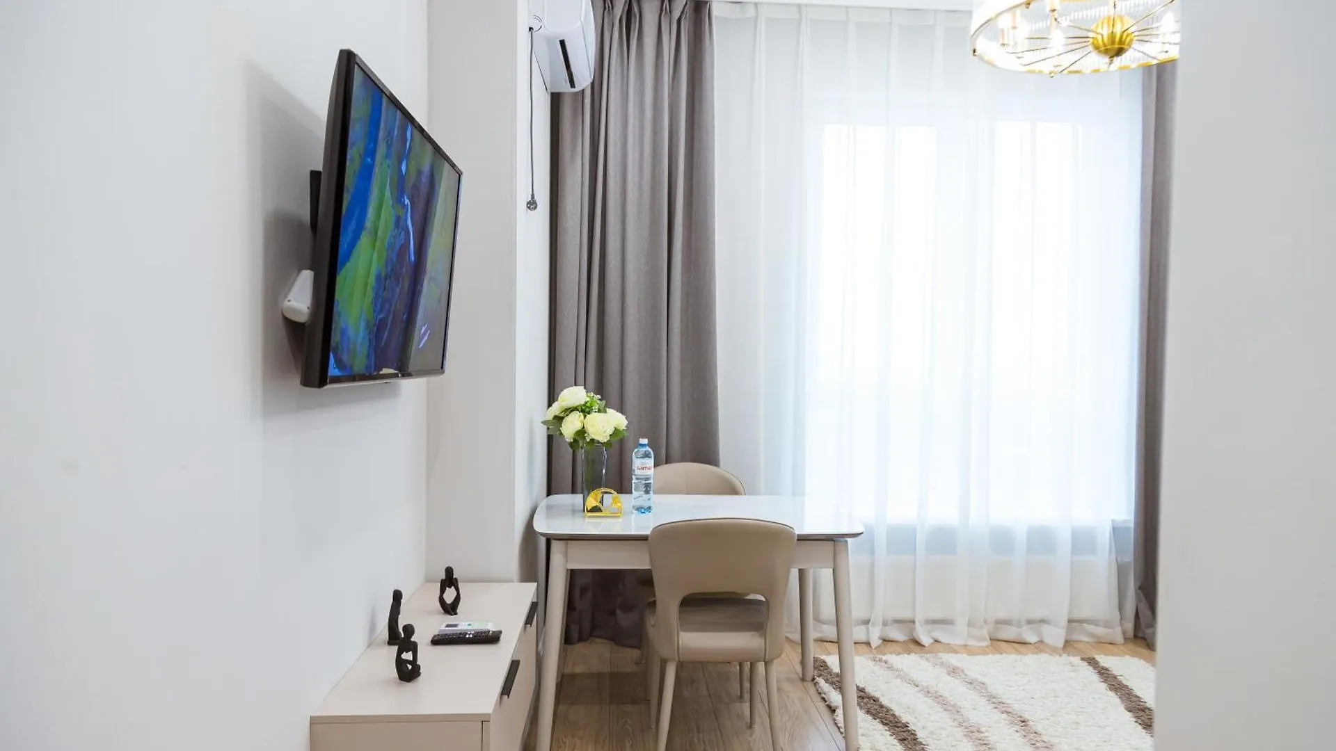 Apartament Dm Aparts - Жк Central Avenue Business Ałma Ata