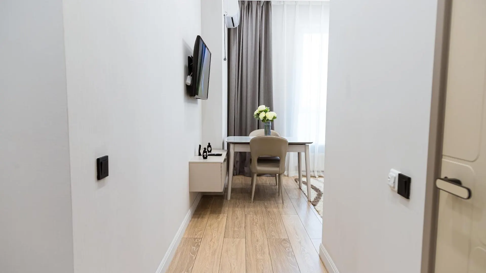 Dm Aparts - Жк Central Avenue Business Almaty