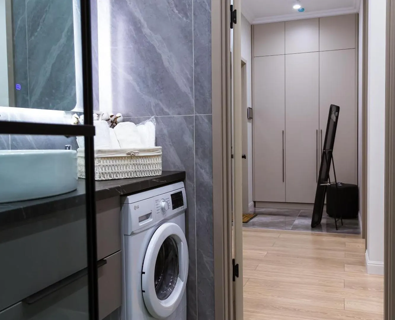 Apartment Dm Aparts - Жк Central Avenue Business Almaty Kazakhstan